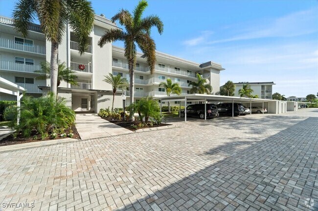 Building Photo - 307 Goodlette-Frank Rd Unit B202 Rental