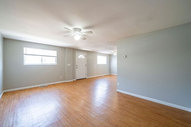 Photo - 509 Elsmere St