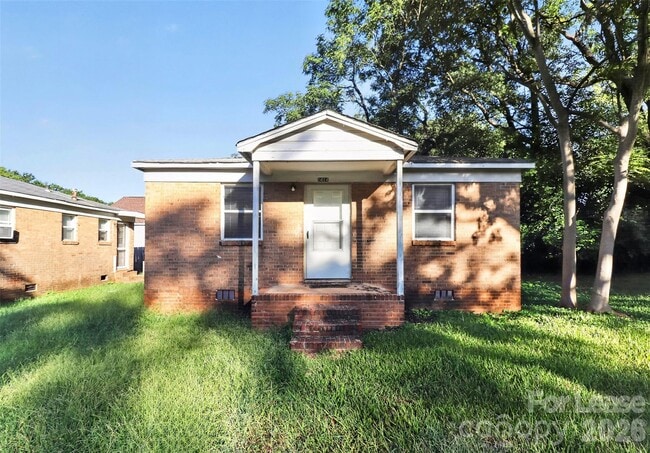 Building Photo - 2414 Wilson Ave