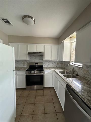 Photo - 1144 Suburban St