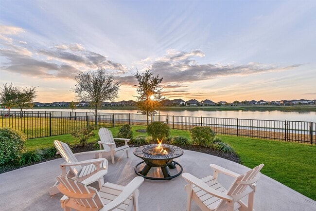 Building Photo - 3103 Flora Manor Dr