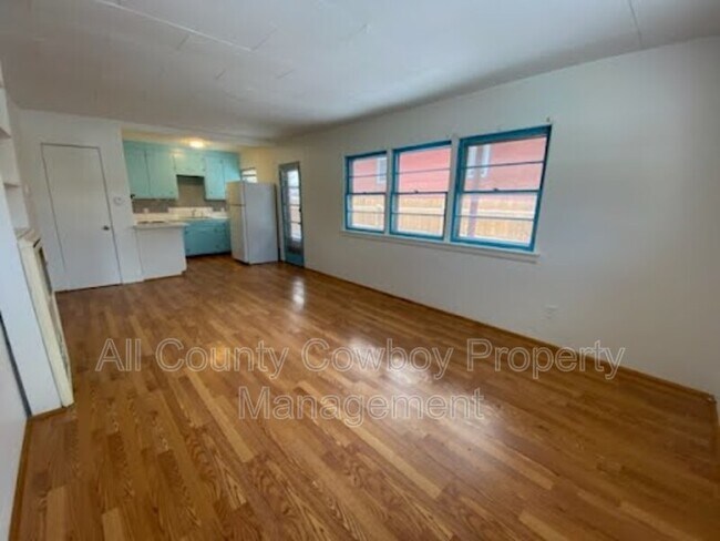 Photo - 1530 E Kearney St