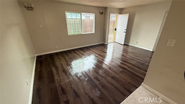 Photo - 823 E 75th St