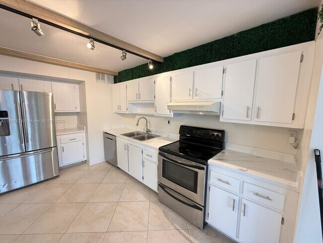 Photo - 525 N Ocean Blvd Unit 414