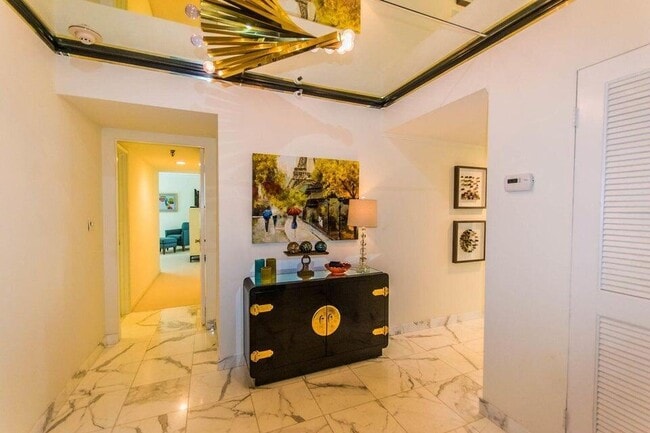 Photo - 115 Lakeshore Dr Unit 1548
