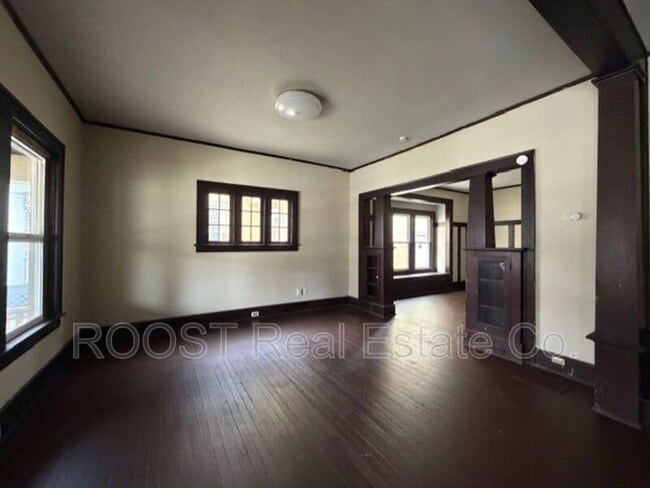 Photo - 457/459 E Madison Ave