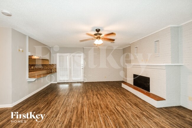 Photo - 1020 Mary Dr