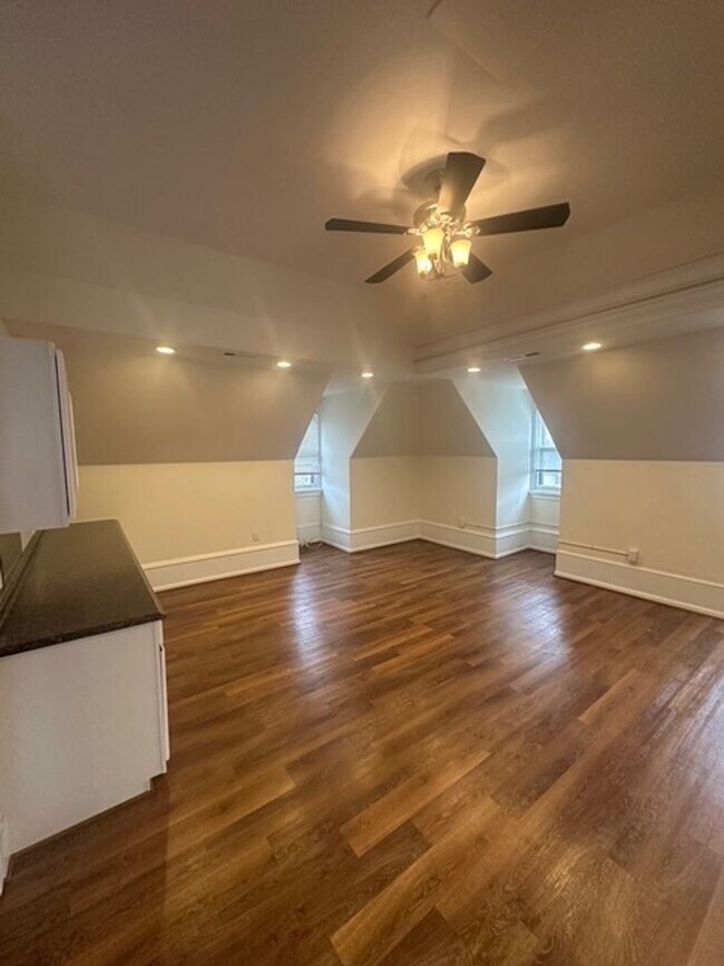 Photo - 15 Strathallan Park Unit 15 Strathallan-Apt 5