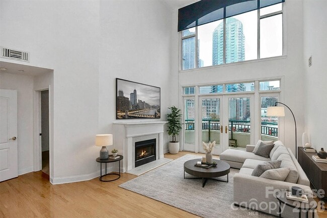 Photo - 401 N Church St Unit 604