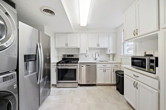 Photo - AVAILABLE 5/18/26 - Wonderful 2-Story Condo In Cameron Village! Water Included!