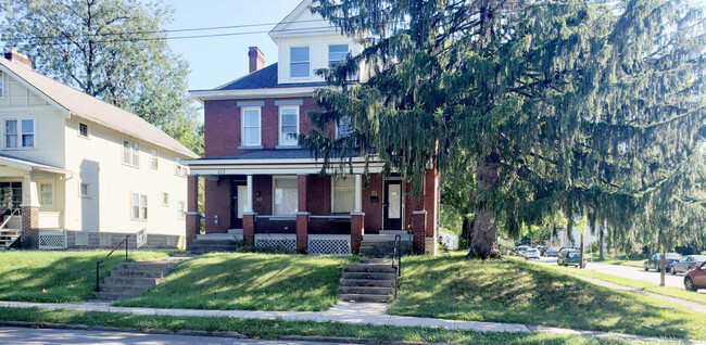 113 Hudson Street - 113 E Hudson St Townhome