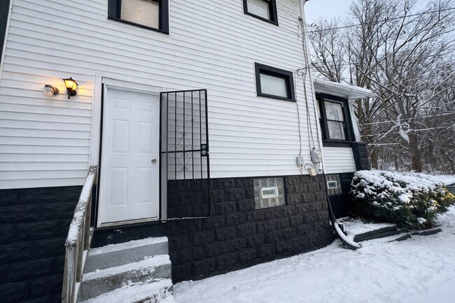 Photo - 712 Roselle Ave