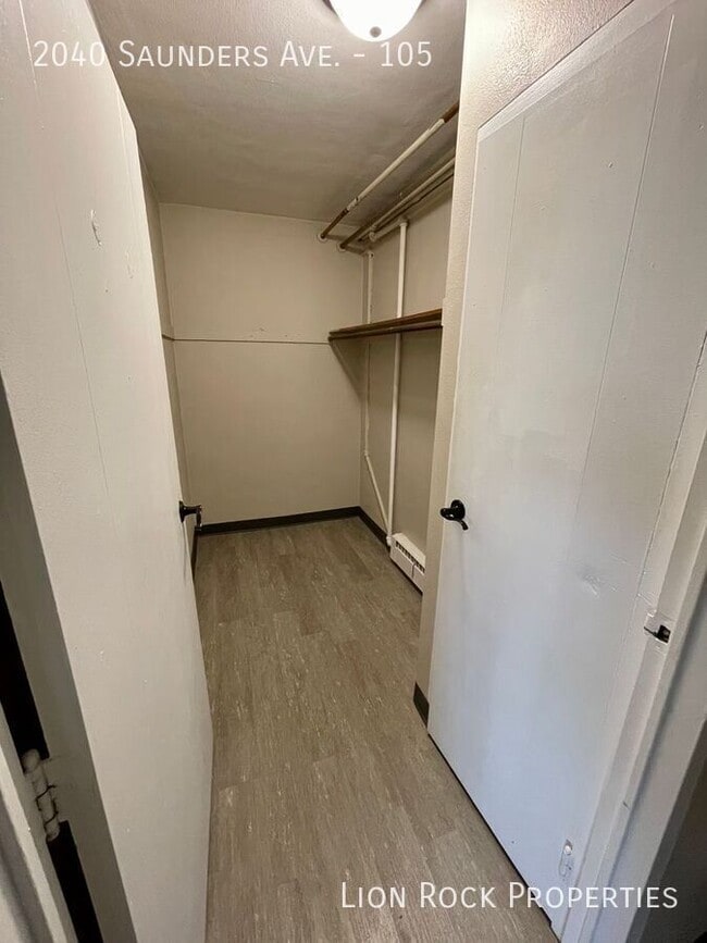 Photo - 2040 W Saunders Ave Unit 105