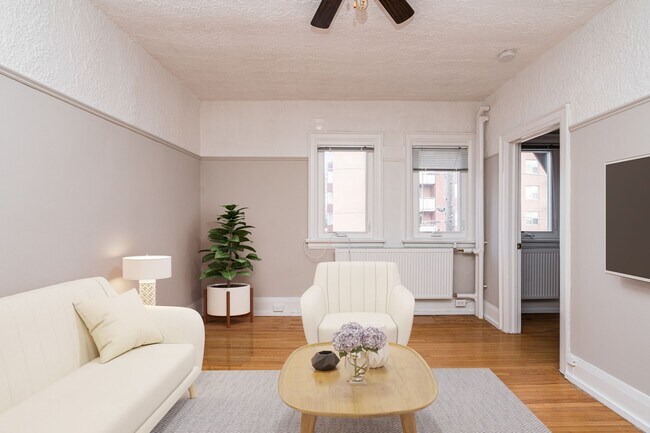 Building Photo - 100 Vaughan Rd Unit 25