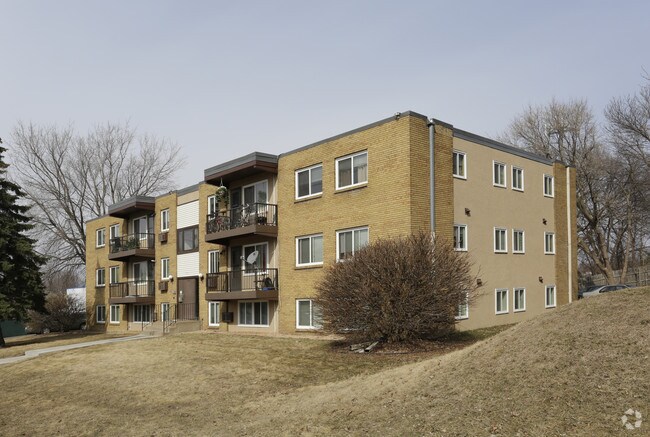 Photo - Seven Eleven Apartments