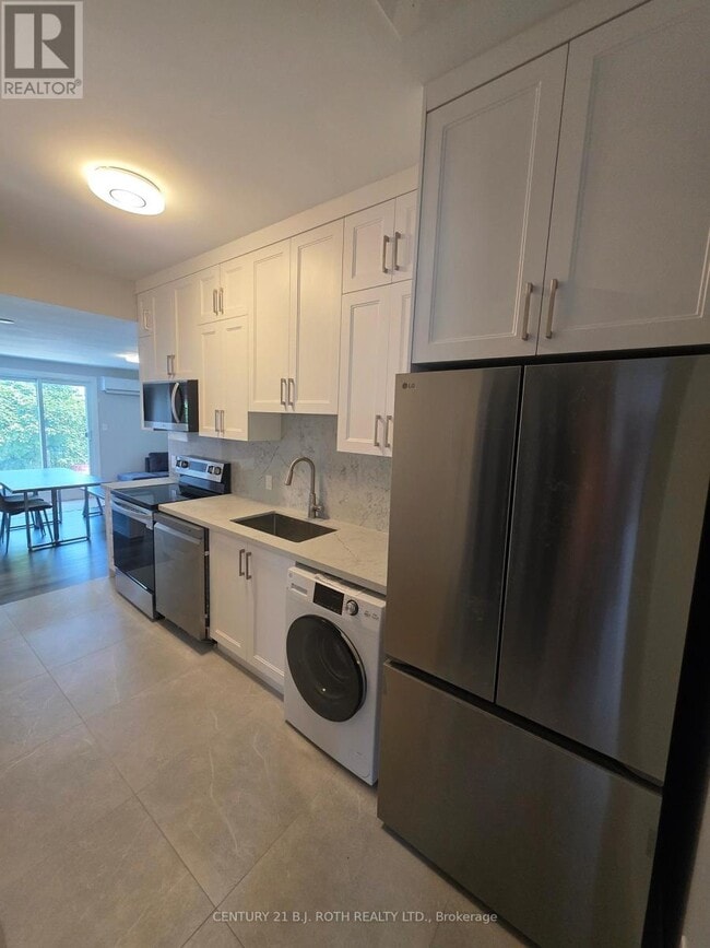 Photo - 82 Albert St N Unité 2