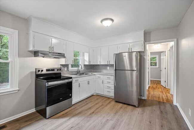 Photo - Minutes to Downtown Fort Mill - Renovated ...
