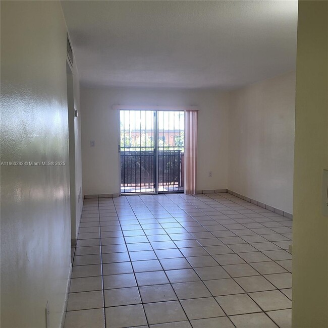 Photo - 677 SW 9th Ave Unit 212