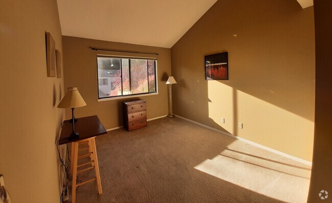 Building Photo - 321 Village Creek Rd Rental