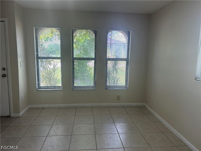 Photo - 215-217 SE 23rd Pl