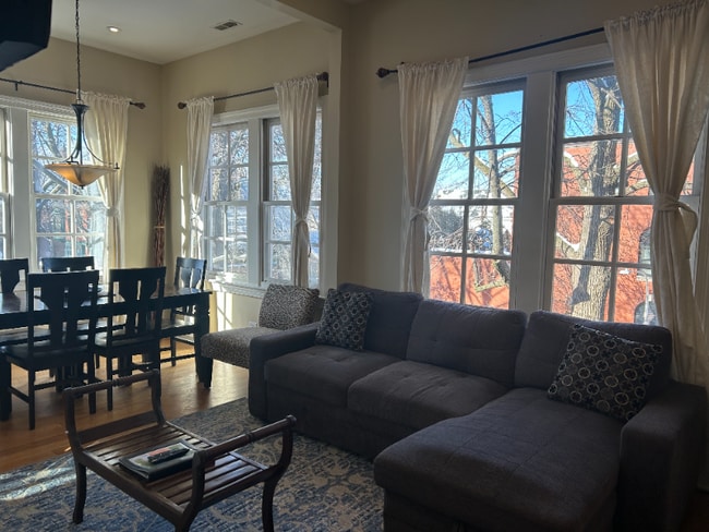 Photo - 403 W Eugenie St Unidad 3