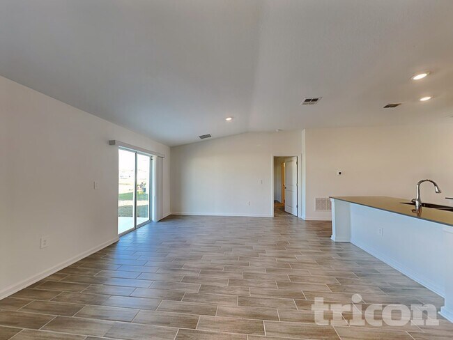 Photo - 9496 Revere Ave