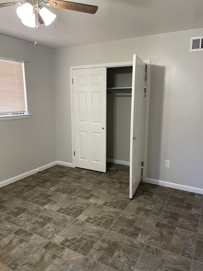2525 Annunciation St Unidad 3