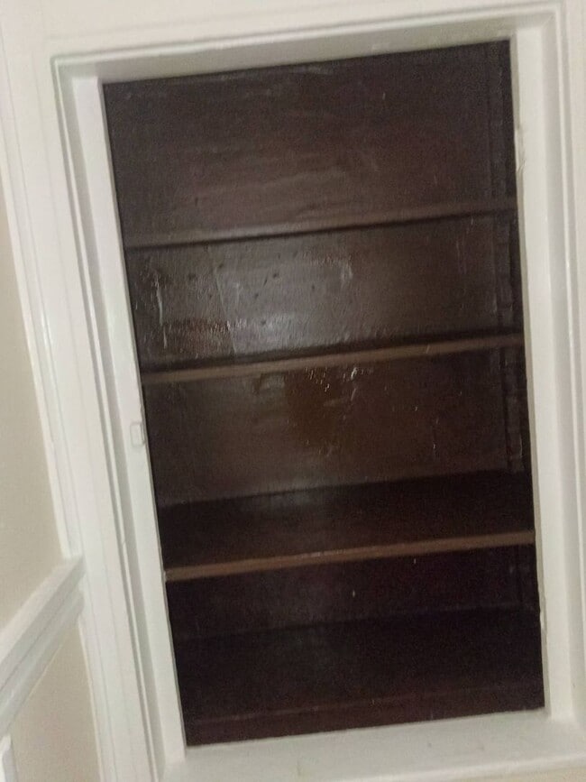 Photo - Single family home has 4 bedrooms.