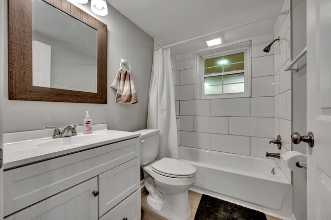 Photo - 115 Elm St Unidad Apt #101