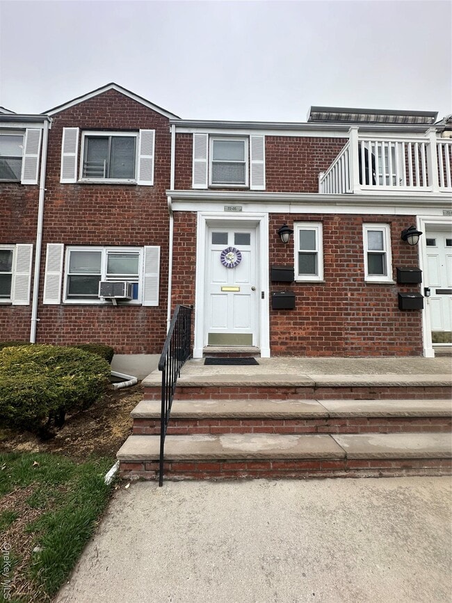 Photo - 72-05 Little Neck Pkwy Unit 113B