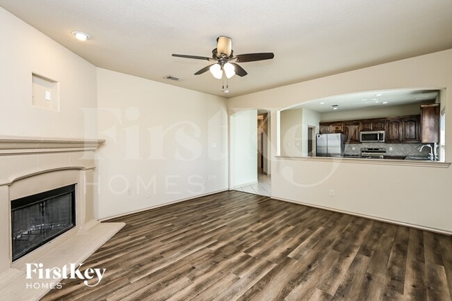1013 Jodie Dr