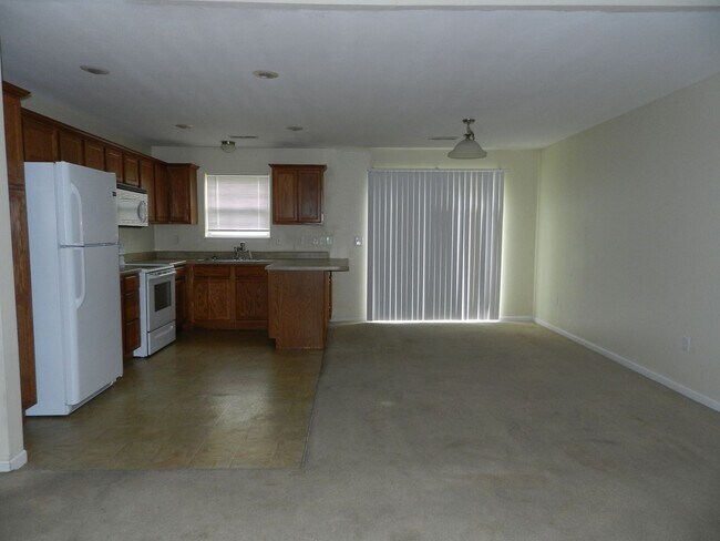 Photo - 222 Settlers Pass