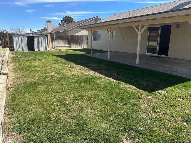 Photo - 3/2 Rosamond home Avail Now!