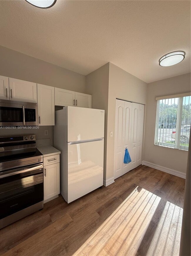 Photo - 15750 SW 92nd Ave