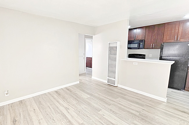 Photo - 569 Smalley Ave Unit 1