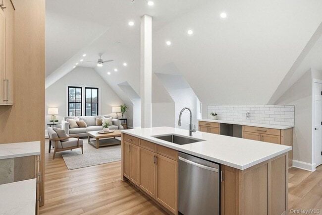 Photo - 34 Clinton Ave Unit 10