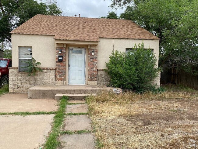Building Photo - 2108 26th St Rental