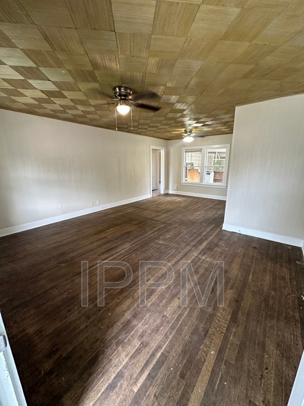 501 W Pierce Ave
