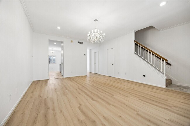 Photo - 1201 McDuffie St Unidad 126