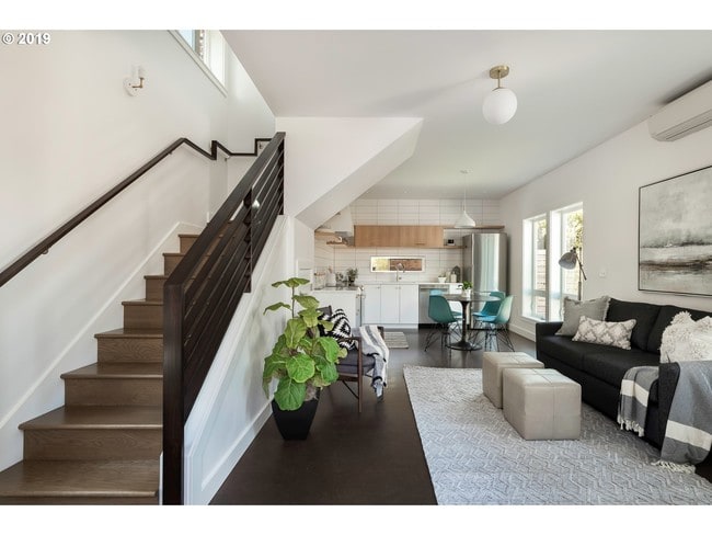 Photo - 6537 NE 6th Ave