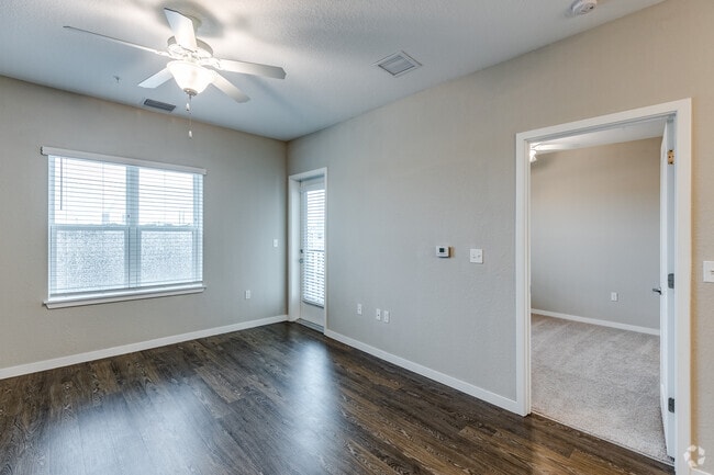 1 BR, 1 BR - 769SF