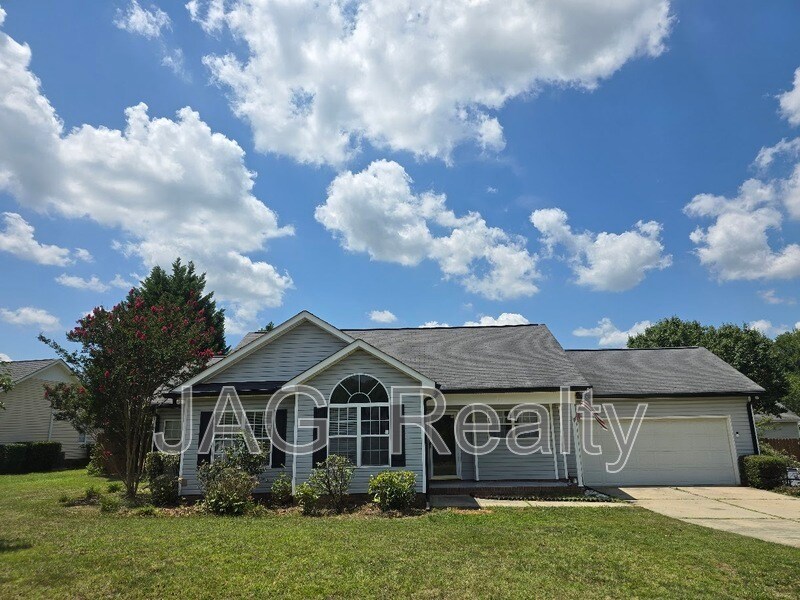 Photo - 608 Pepper Ann Ln