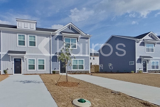 Photo - 2153 Banyon Cir