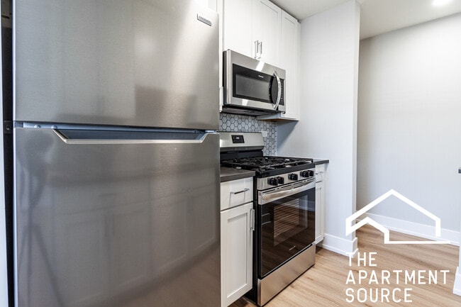 Photo - 503 W Aldine Ave Unit 3