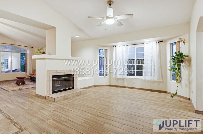 Photo - 24427 Del Amo Rd