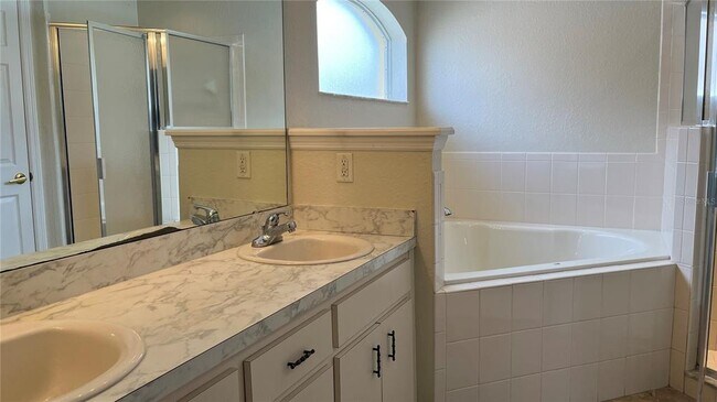 Photo - 4607 Great Blue Heron Dr