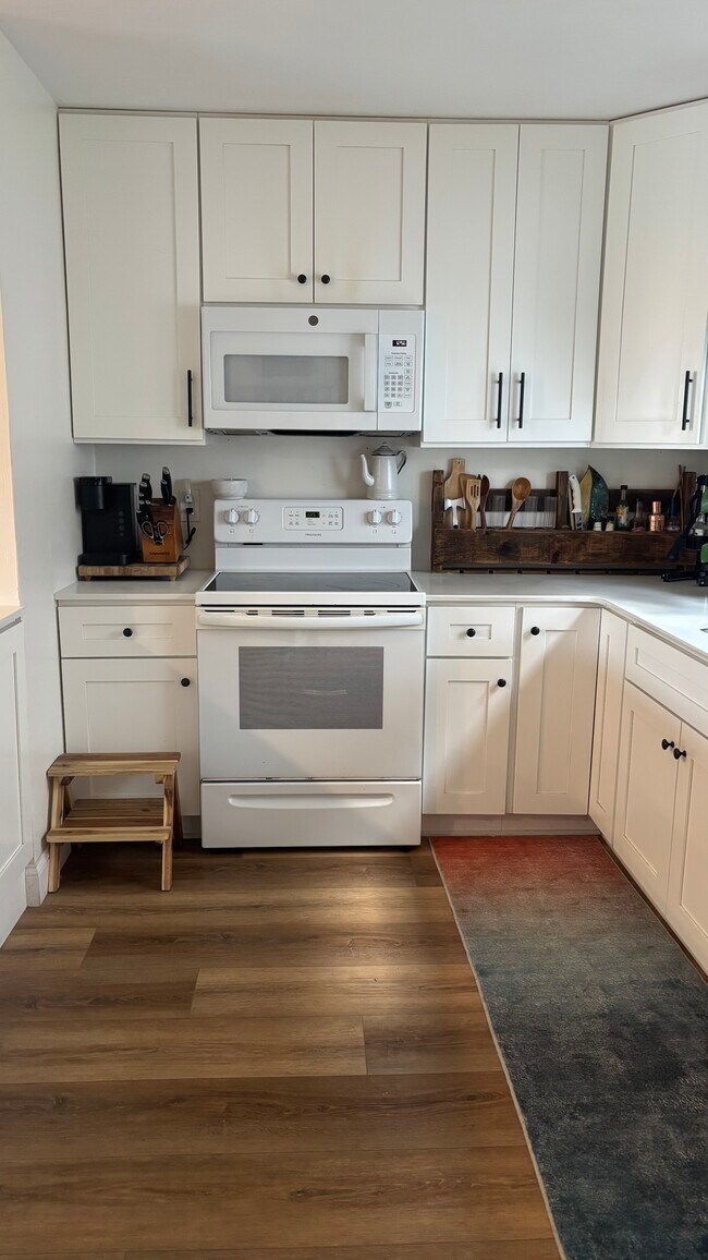 Photo - 4000 Bayshore Ave