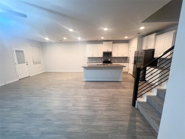 Photo - 116 Limonite Ln