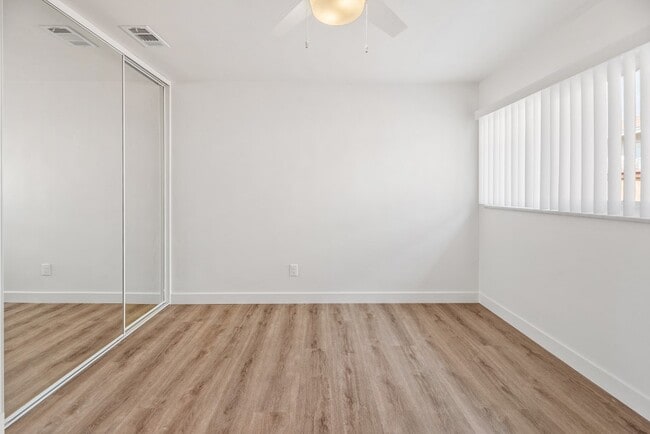 Photo - 939 27th St Unidad 943