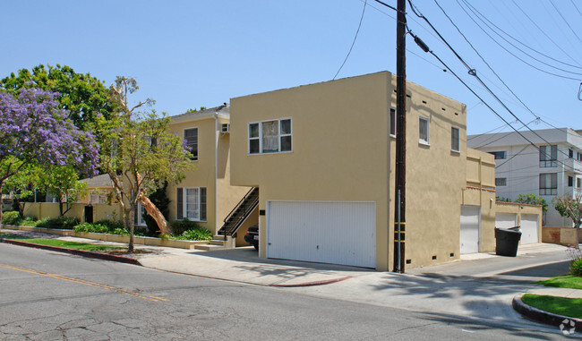 Building Photo - Burton Way Rental